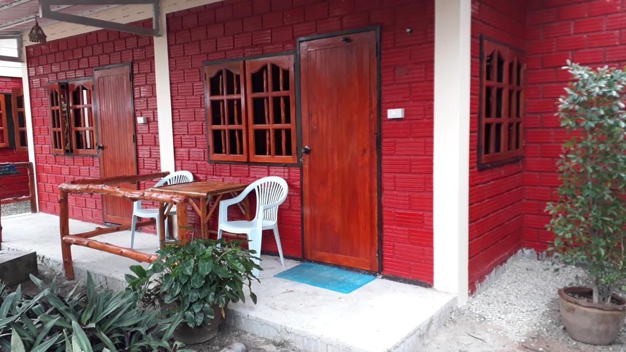 Hans Strand Bungalows Ko Lanta Exterior foto